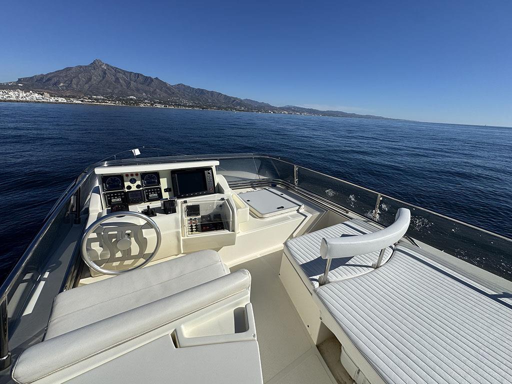 1999 FERRETTI YACHTS 53 